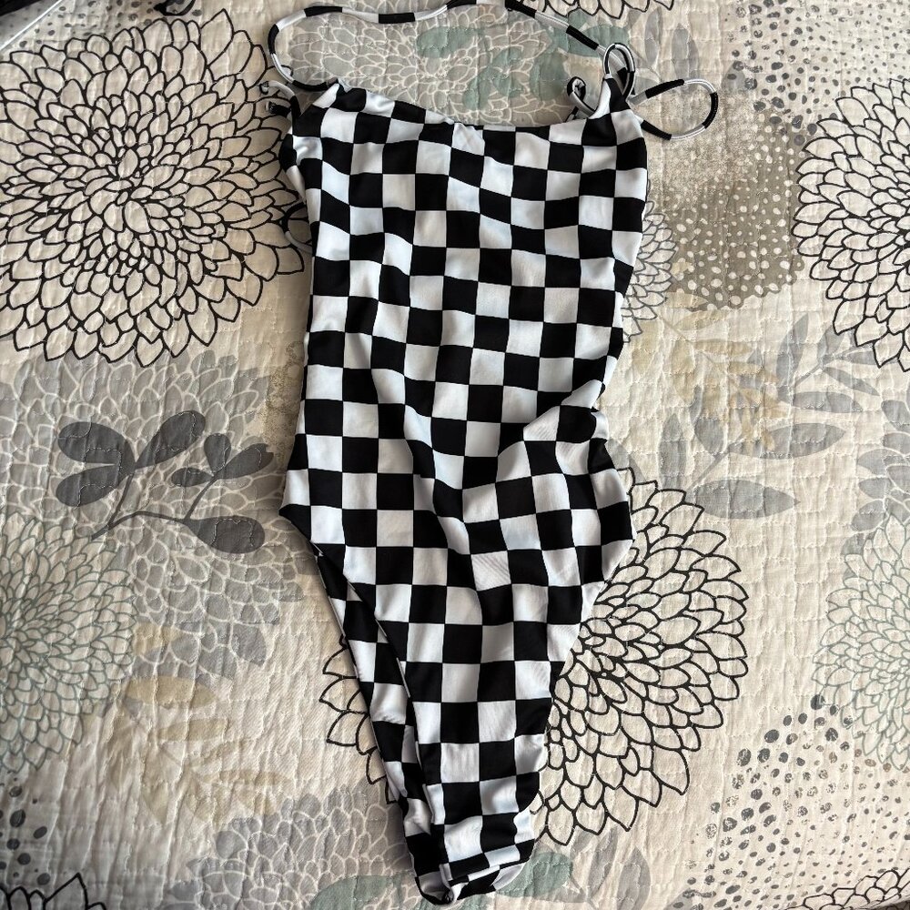 NWOT Checkered bodysuit - adjustable, size XS-S